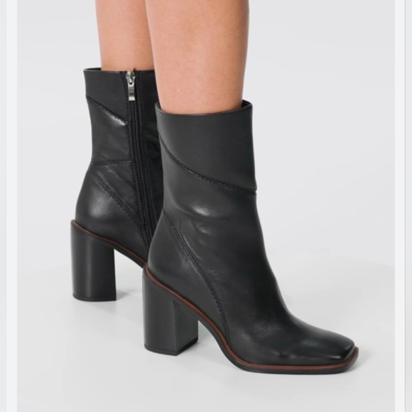 Black Franco Sarto Leather Boots 👢 - Picture 14 of 15